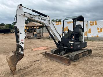 Main image Bobcat E35